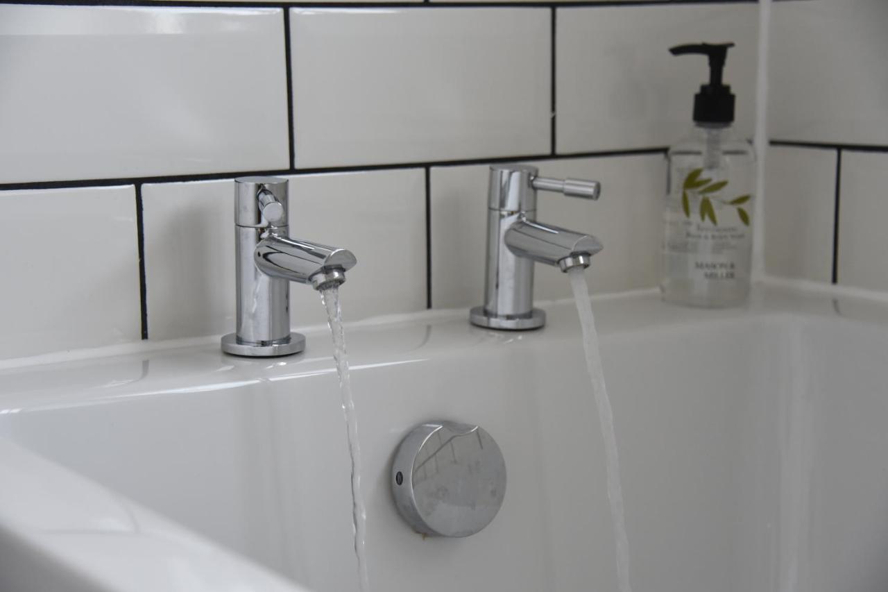 Maen Llwyd Villa Llanyre Ngoại thất bức ảnh